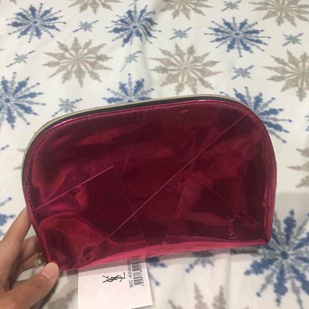 Makeup bag